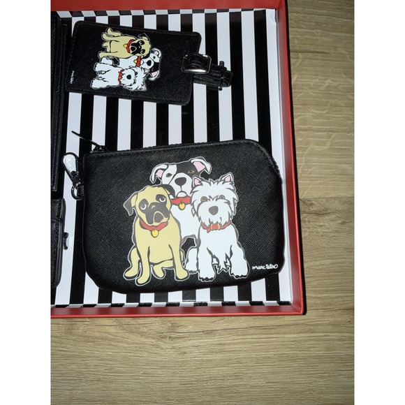 Marc Tetro 4-piece Travel Accessory Set Featuring A Dog Print Design. New In Box - Picture 7 of 12